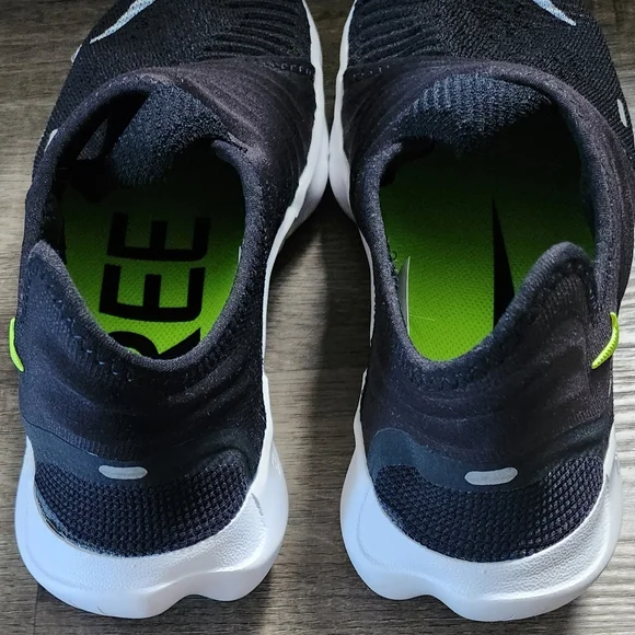 *NEW* Nike Free RN 3.0 Flyknit Sz 10 Slip On Running Walking RARE HTF Shoe Black - Picture 5 of 12